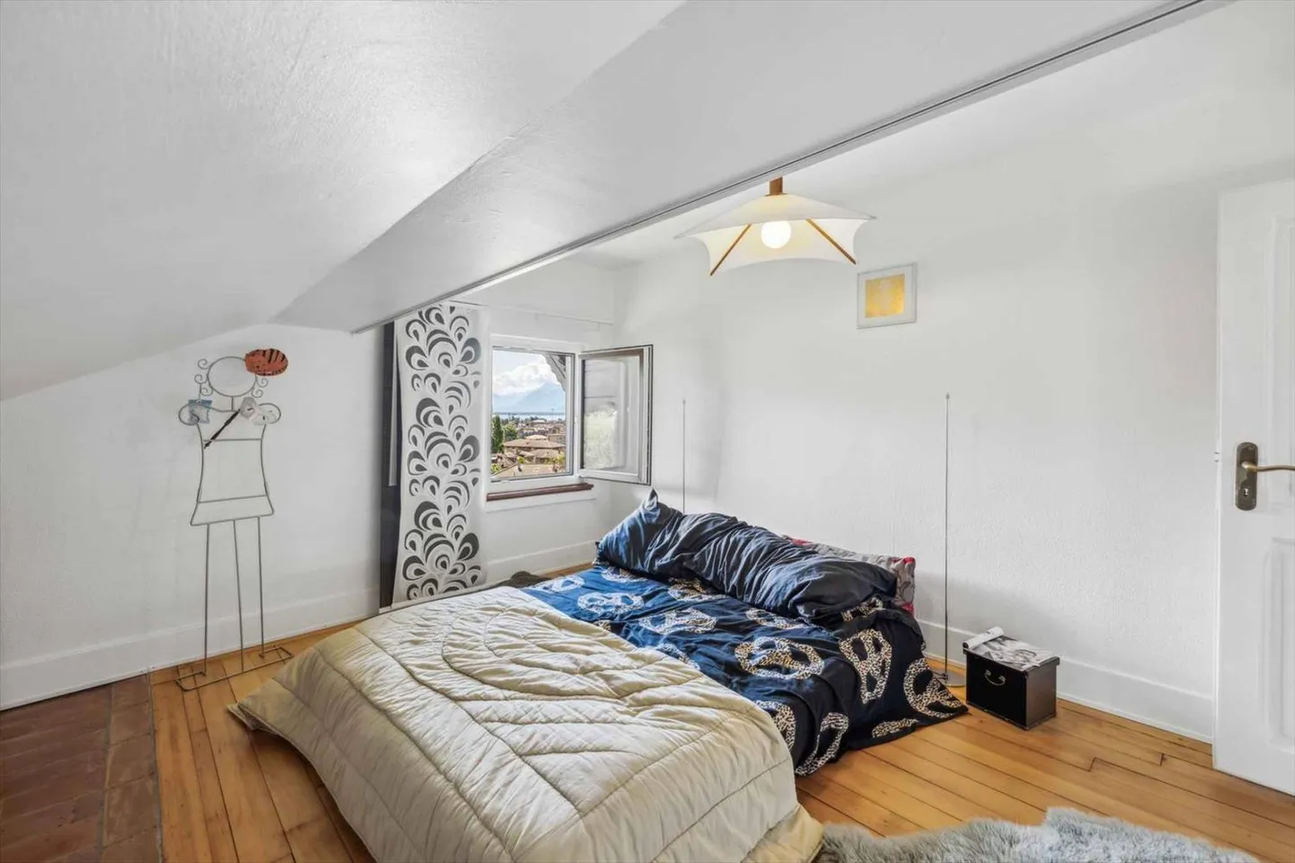 Chalet di charme a Vevey con vista sul lago, magnifico giardino e grande potenziale - Foto 8 di 13