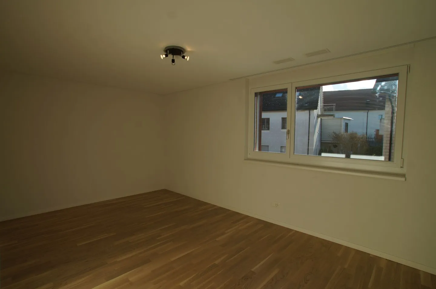 3.5 Zimmer Wohnung - Foto 4 von 16