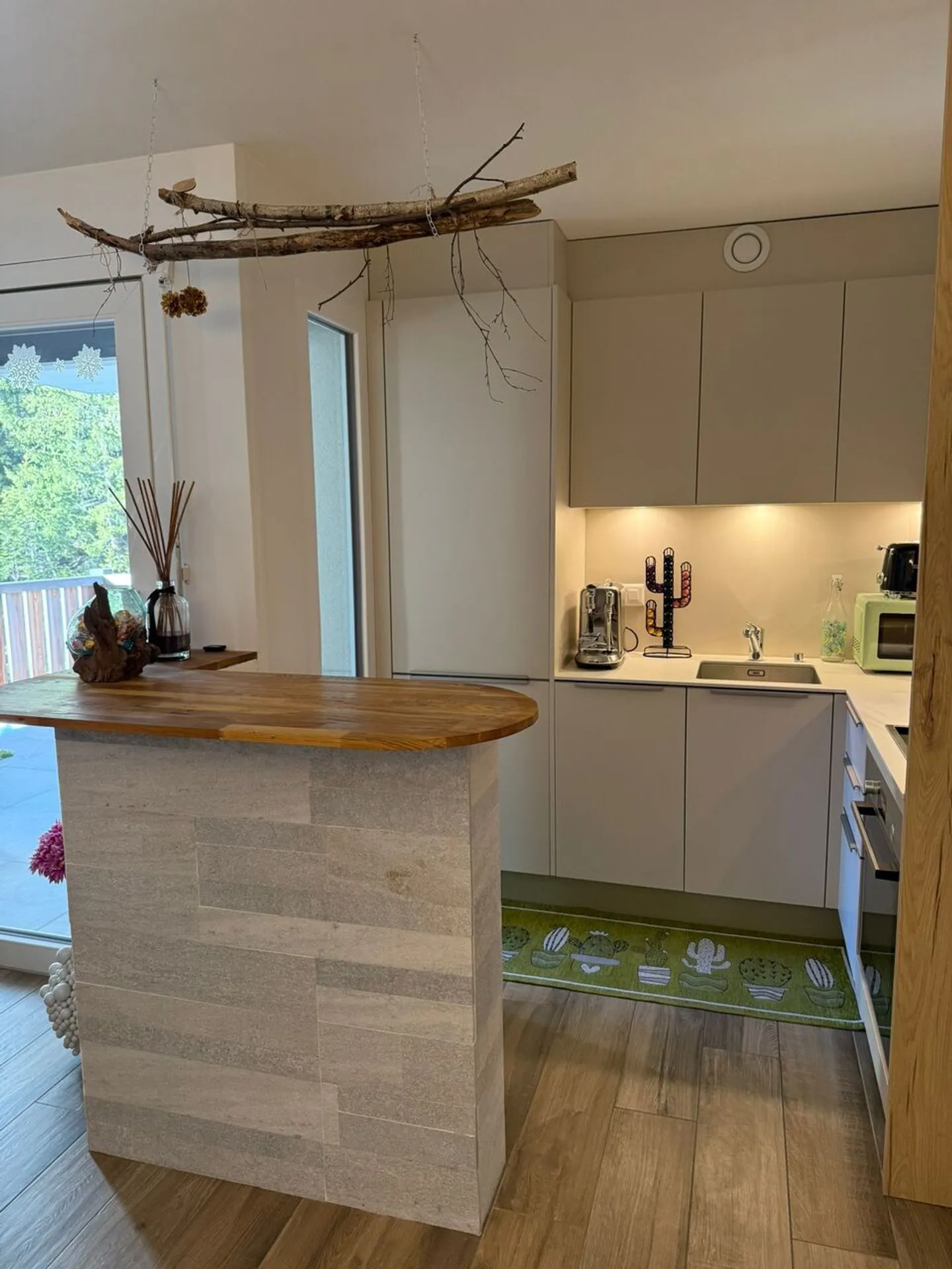 Bellissimo appartamento di 2,5 locali in affitto tutto l'anno - Foto 2 di 7