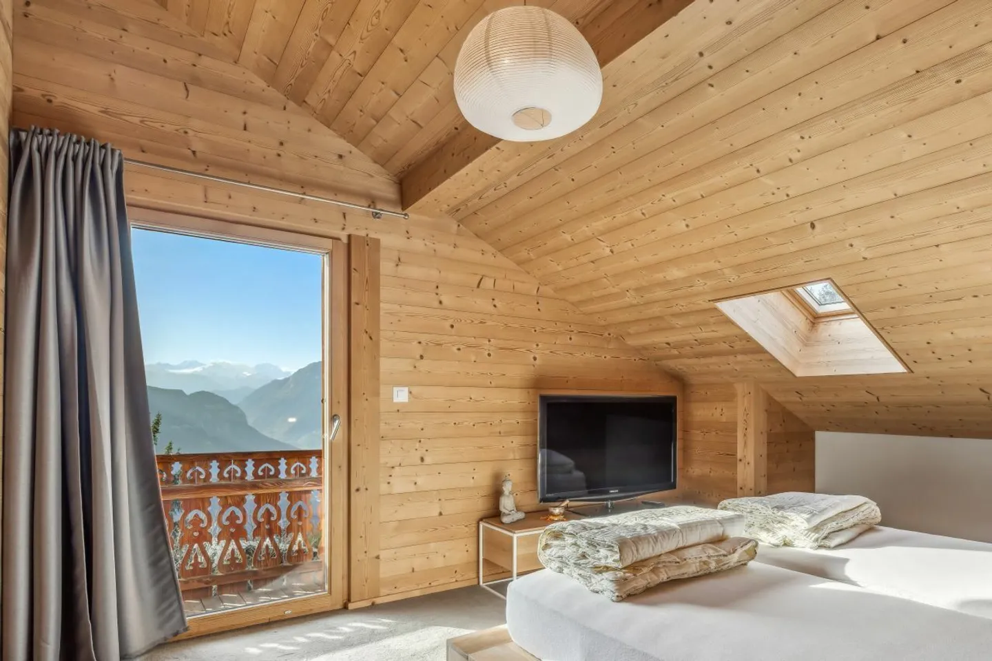 Chalet L'Etoile des Alpes, panoramic view, close to amenities - Photo 20 of 38