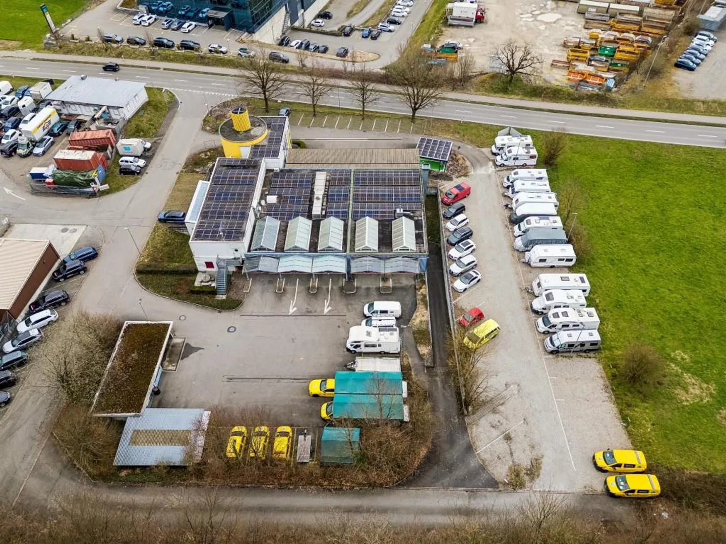 Vielseitiger Gewerberaum - Foto 1 von 13