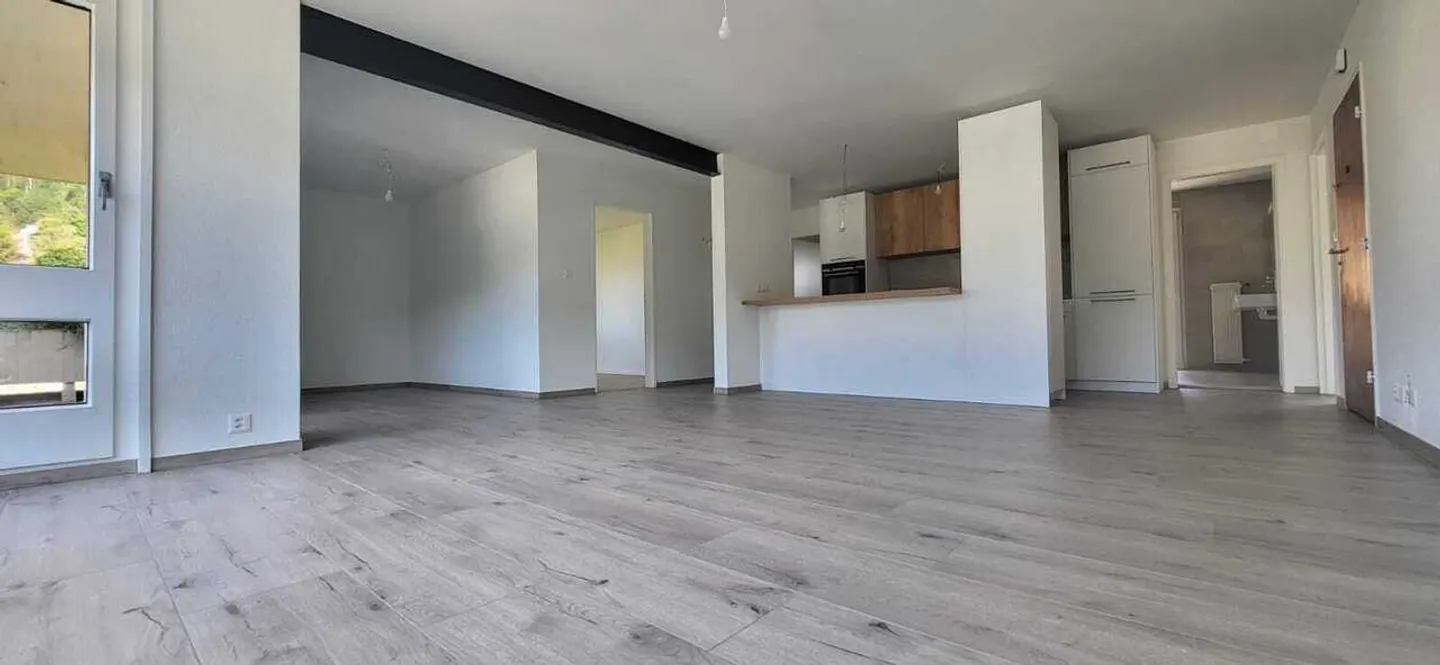 4,5-Zimmer-Wohnung mit Balkon und Garage in Saint-Imier - Foto 5 von 6