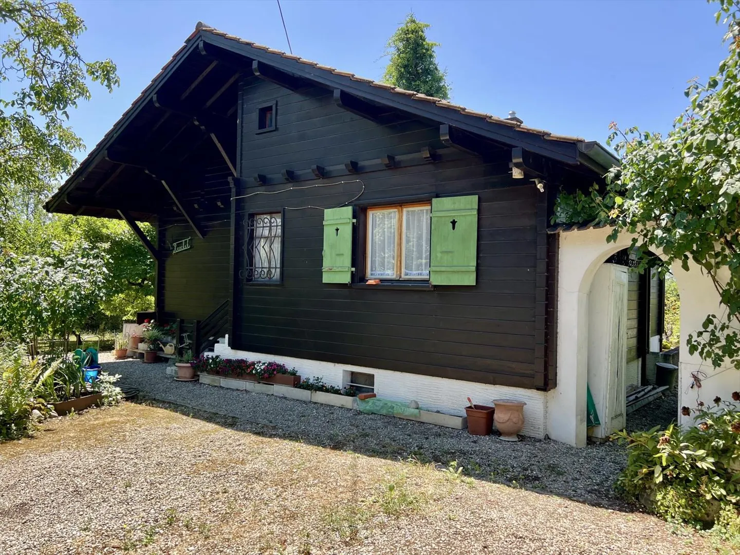 Exklusiv: Einfamilienhaus mit Garten von über 3000 m2 - Foto 1 von 13