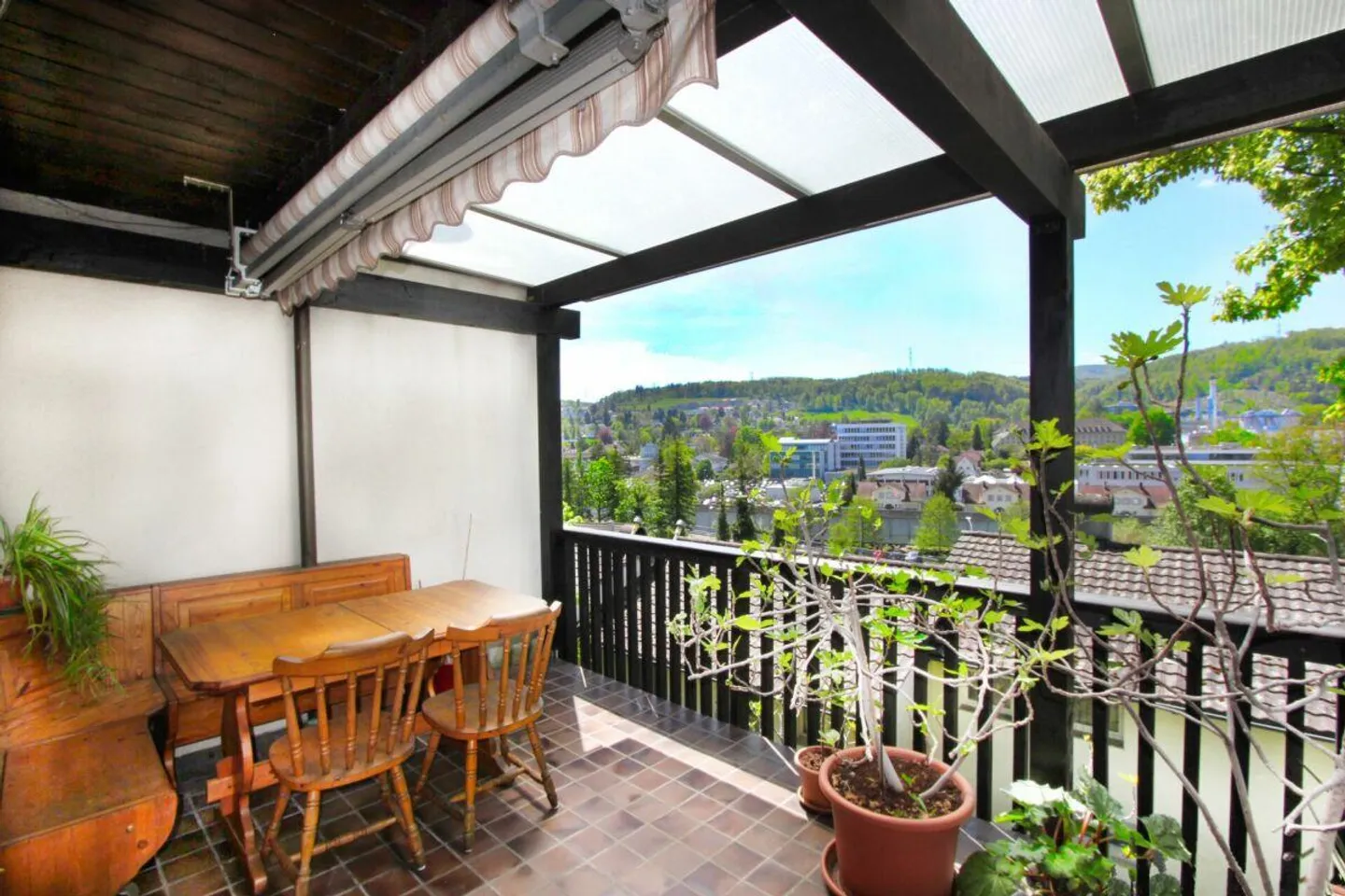 Casa angolare di 4,5 stanze - Foto 9 di 14