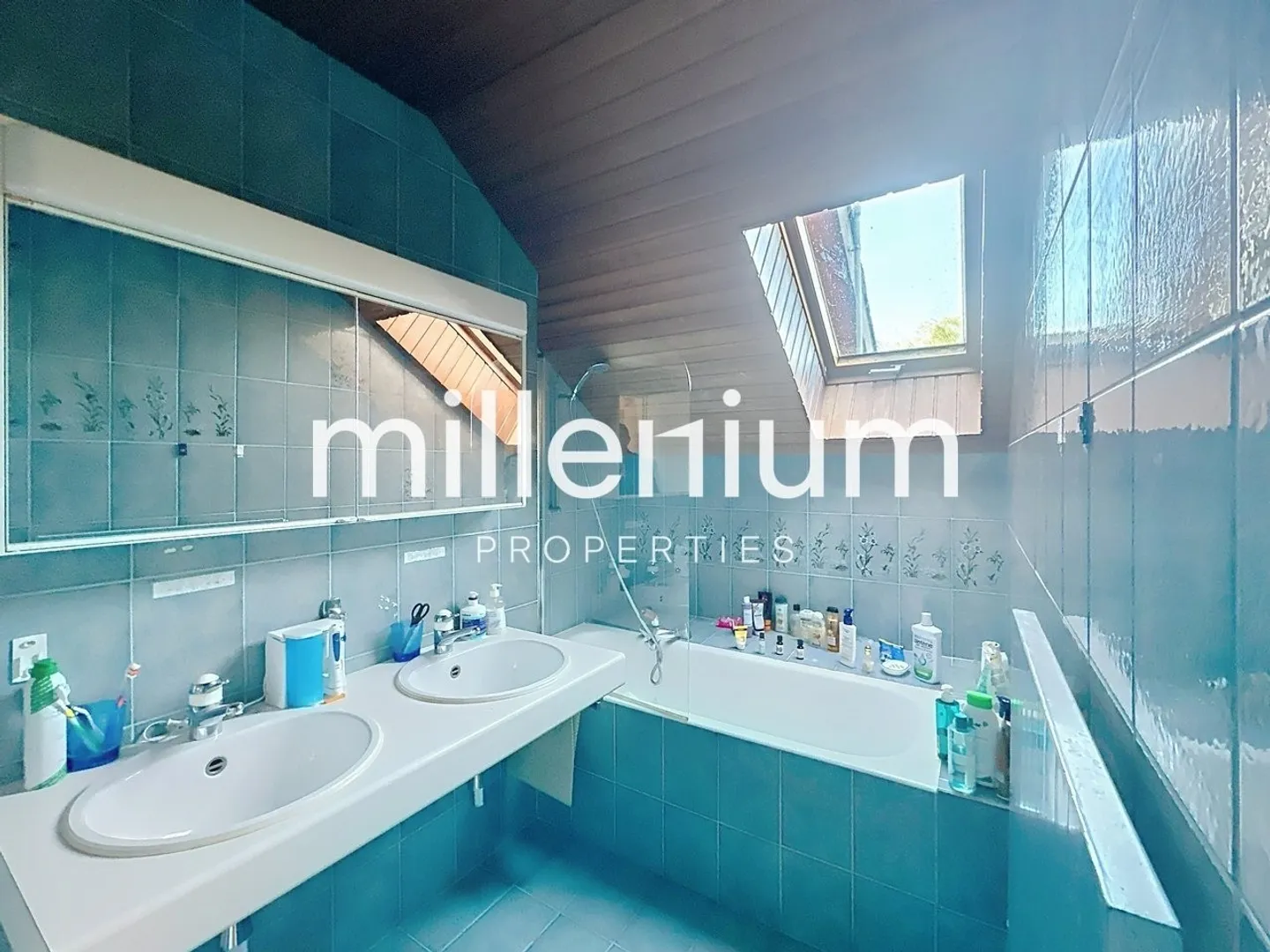 Grande maison meublé avec piscine à Versoix - Photo 8 sur 13