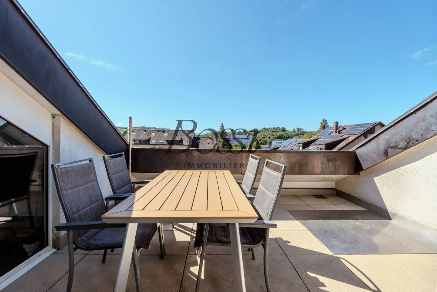 Duplex of 175 m² on the top floor with terrace and view - Photo 4 of 13