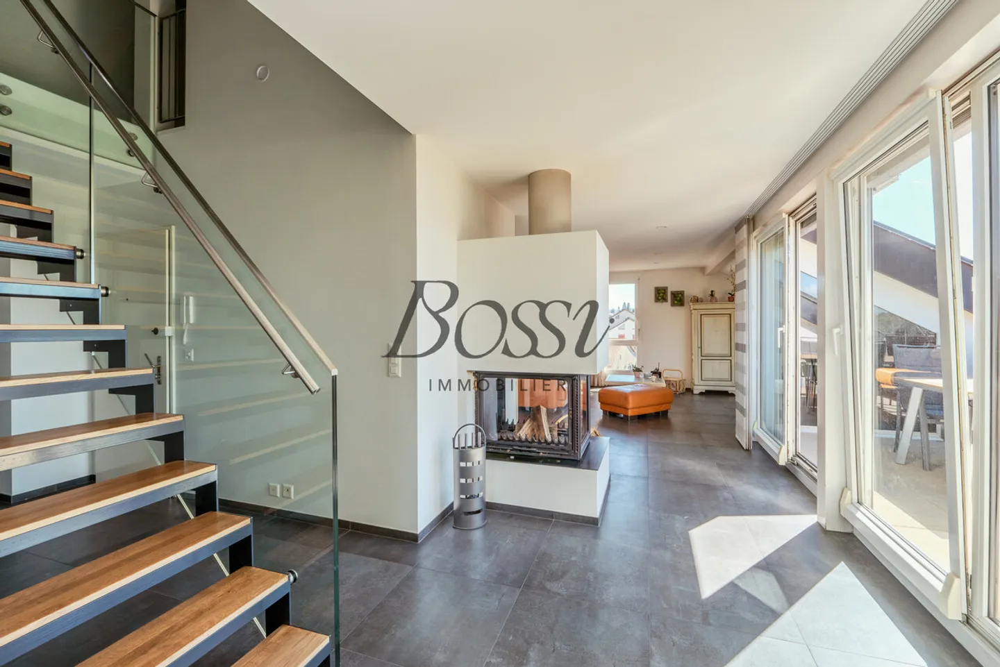 Duplex of 175 m² on the top floor with terrace and view - Photo 7 of 13