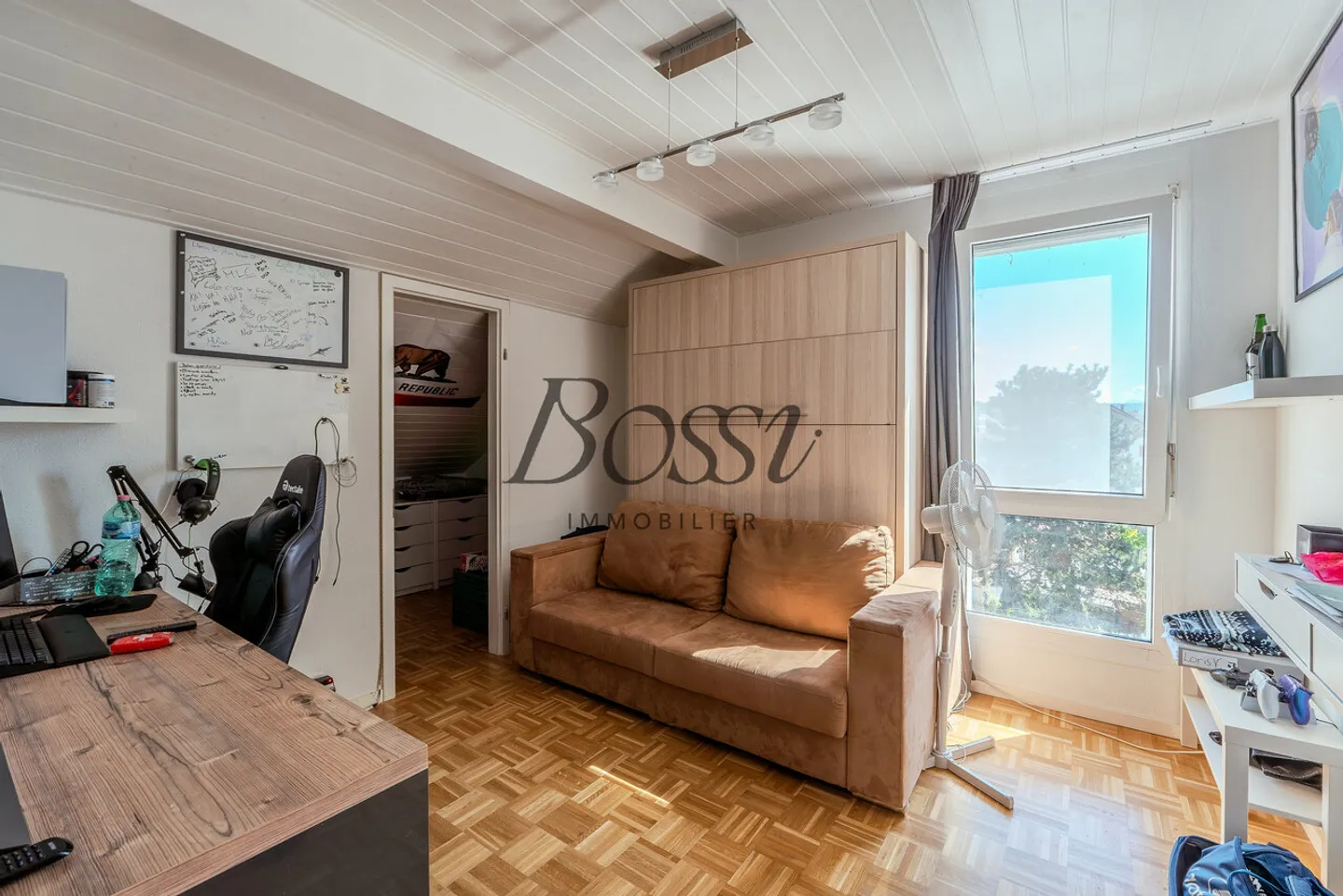 Duplex of 175 m² on the top floor with terrace and view - Photo 8 of 13