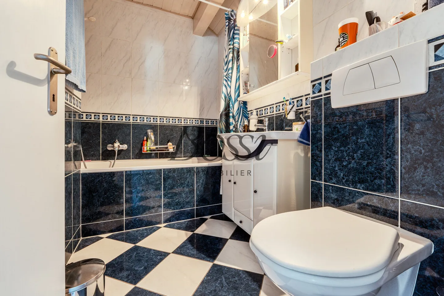 Duplex of 175 m² on the top floor with terrace and view - Photo 9 of 13
