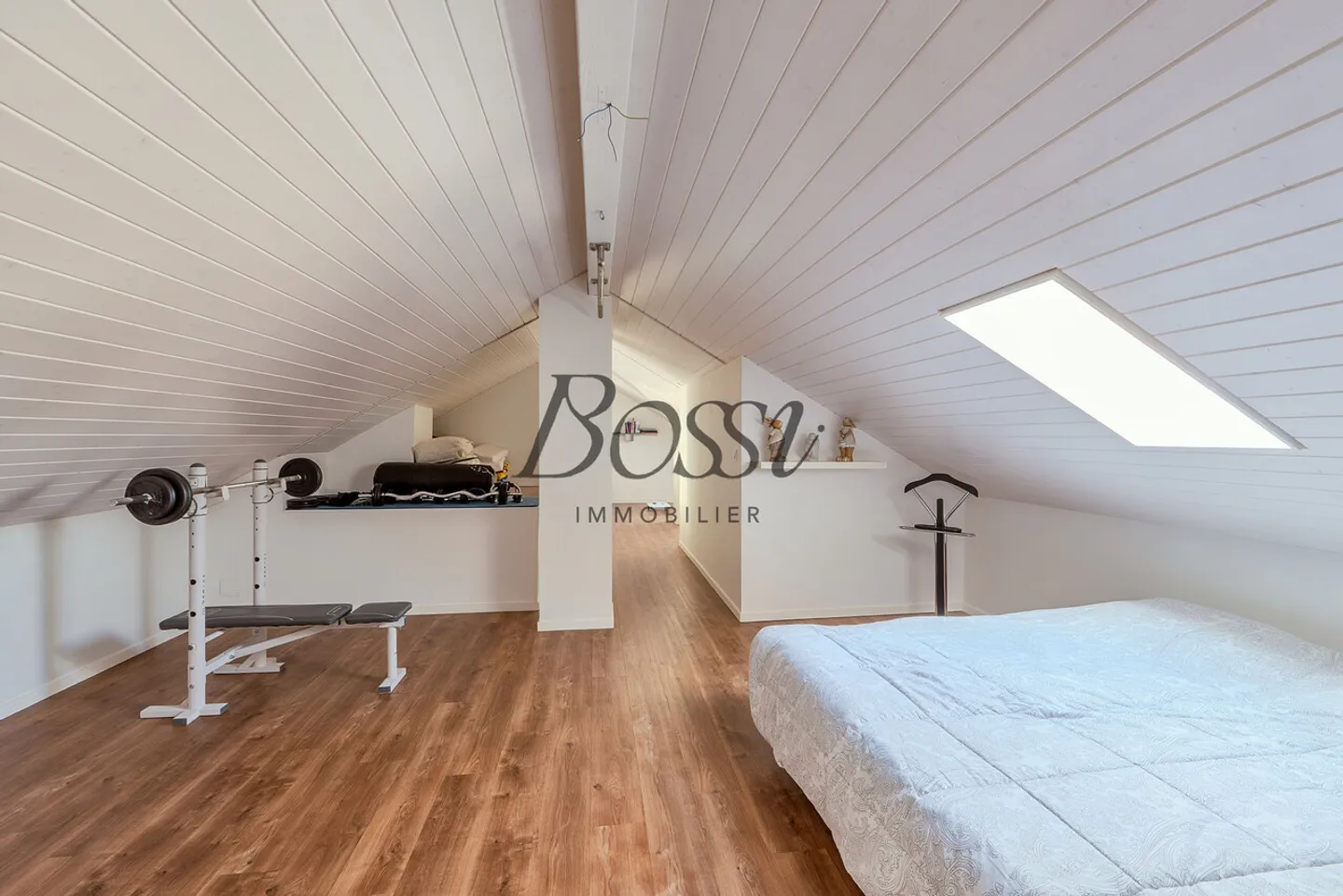 Duplex of 175 m² on the top floor with terrace and view - Photo 13 of 13