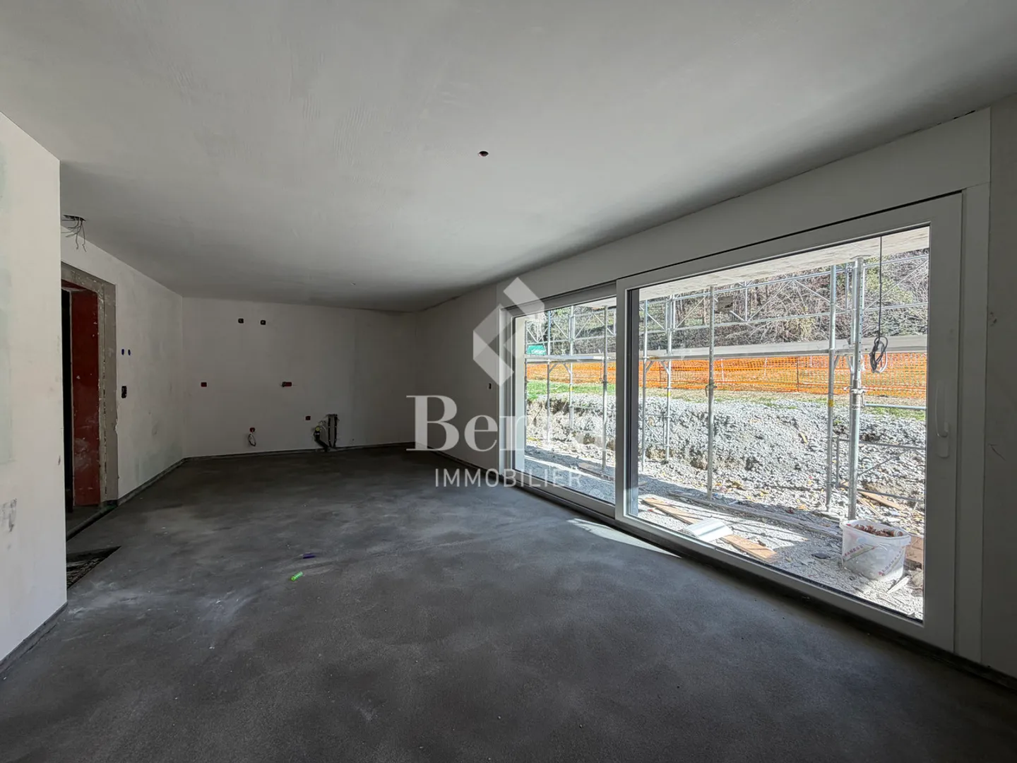 Les travaux ont commencé! 3,5 pièces au rez-de-chaussée - Photo 2 sur 15