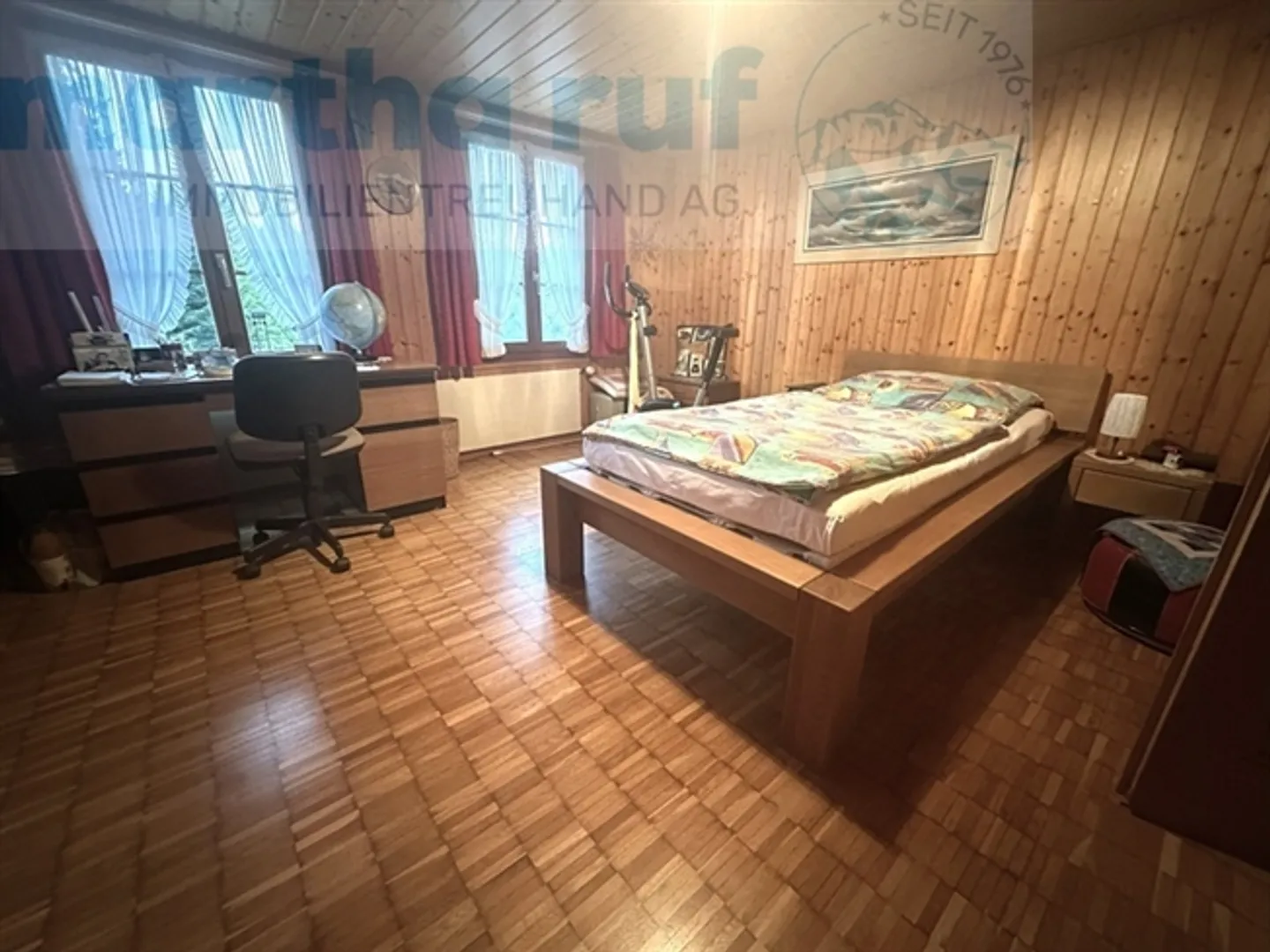 Maison bifamiliale avec grange et étable, entourée de forêts et de prairies - Photo 10 sur 18