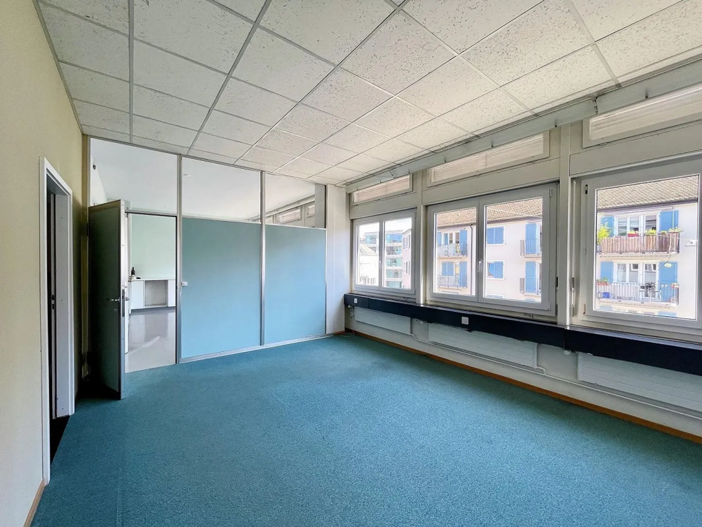 Studios lumineux et spacieux situés au centre à ZH-Altstetten - Photo 6 sur 6