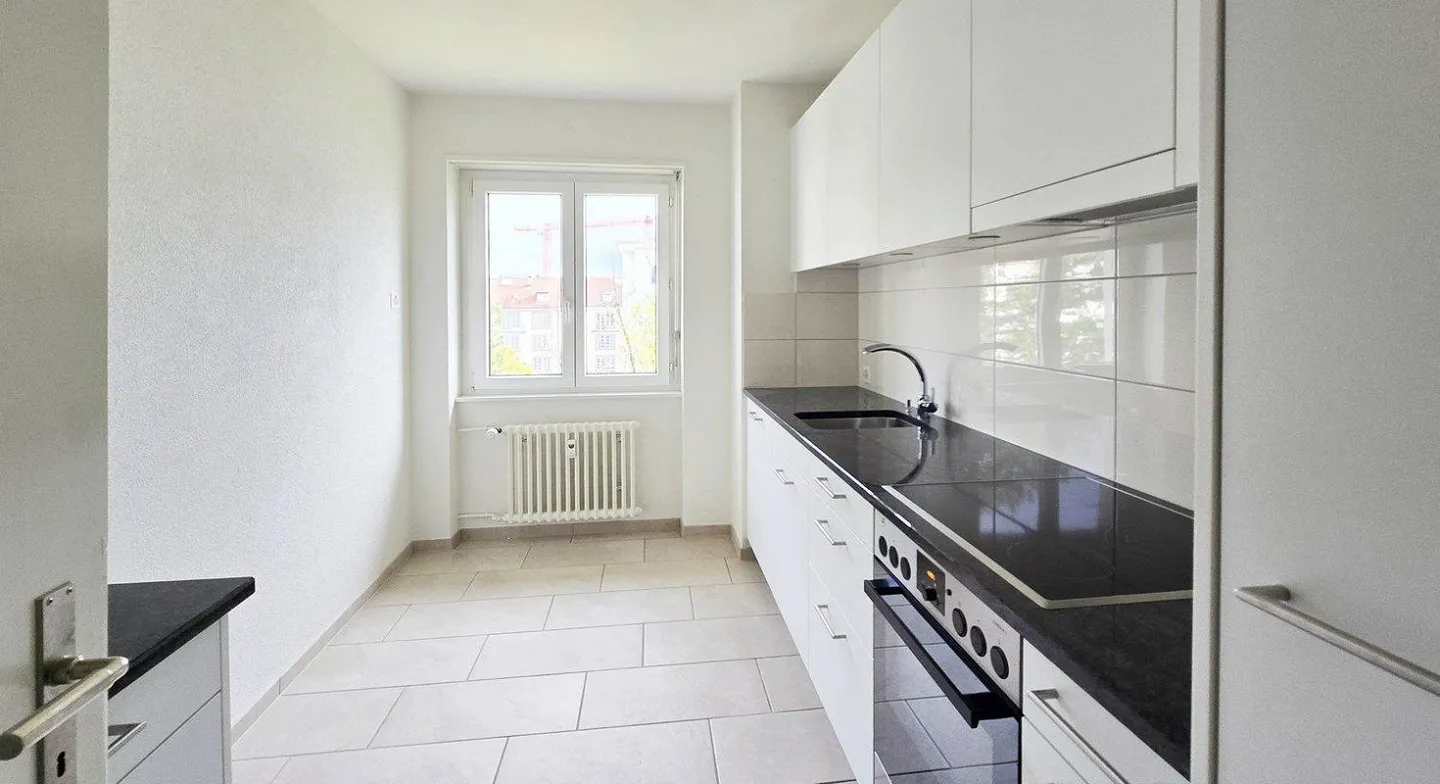 Appartement moderne 2 pièces dans le quartier Iselin - Photo 3 sur 7