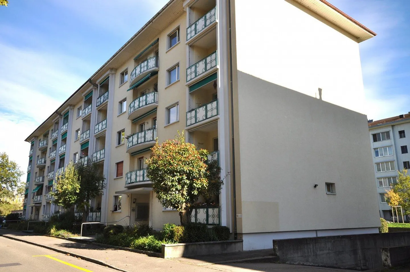 Appartement moderne 2 pièces dans le quartier Iselin - Photo 1 sur 7