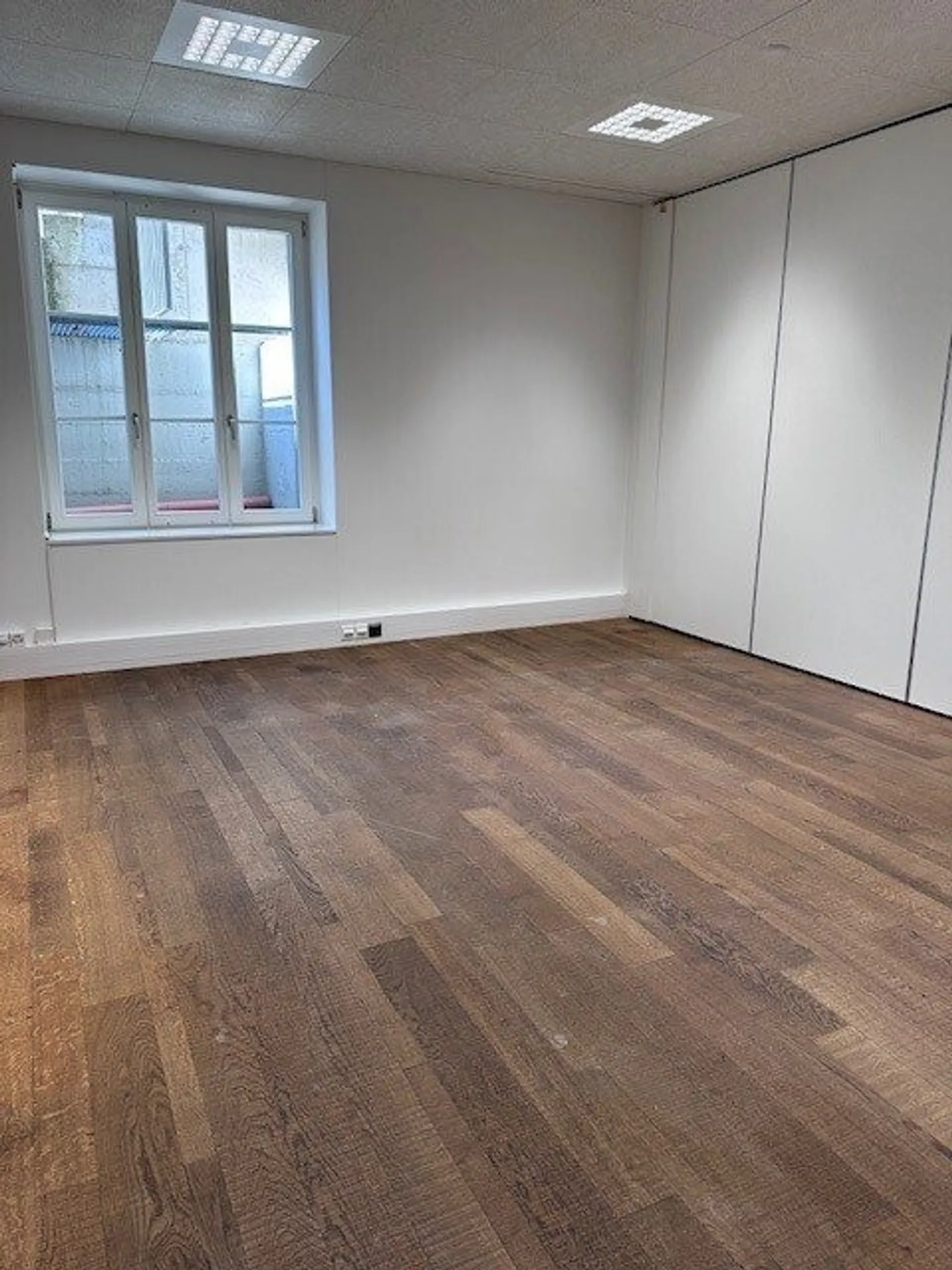 Negozio in affitto - Foto 1 di 7