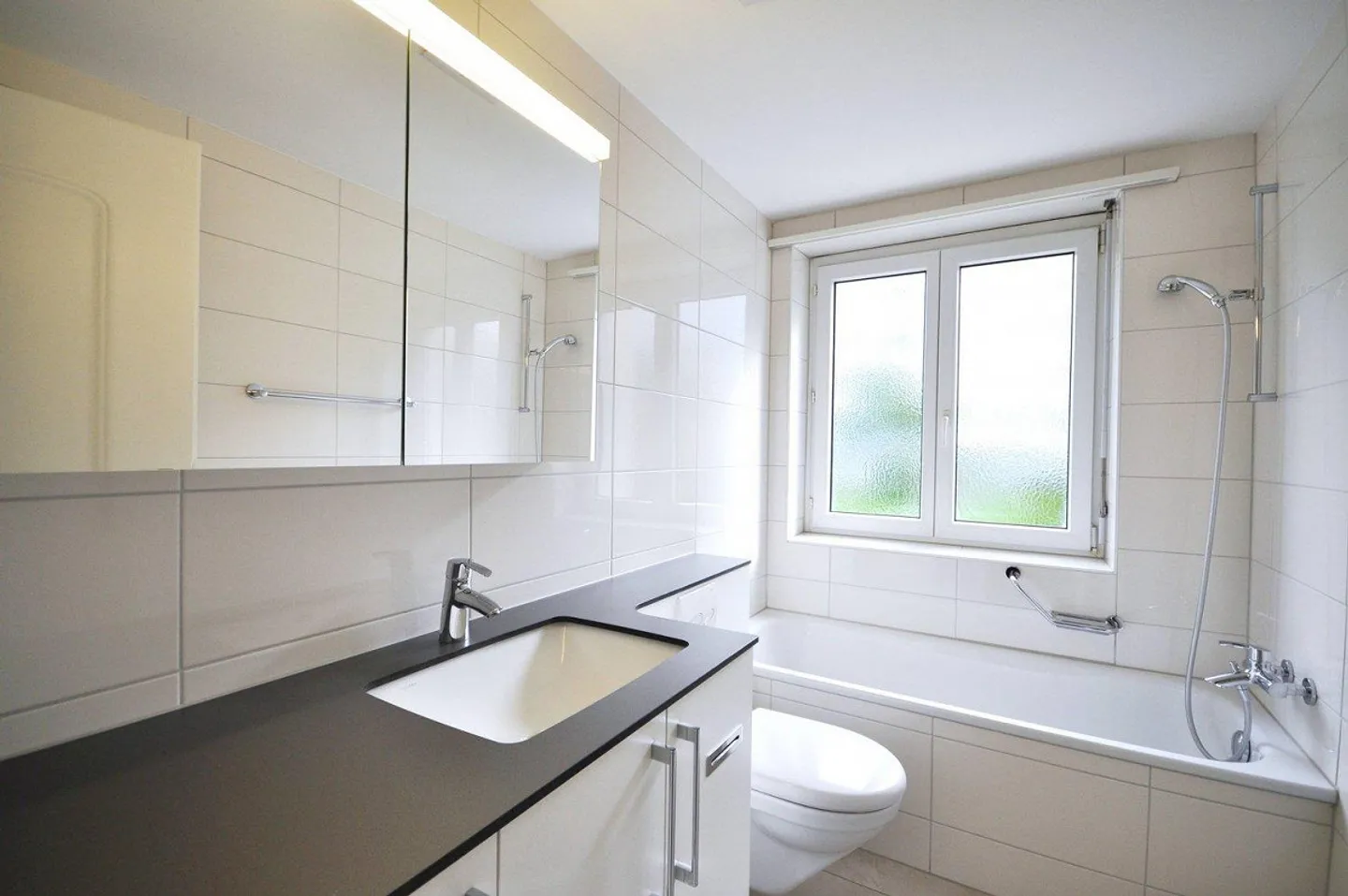 Appartement moderne 2 pièces dans le quartier Iselin - Photo 5 sur 7