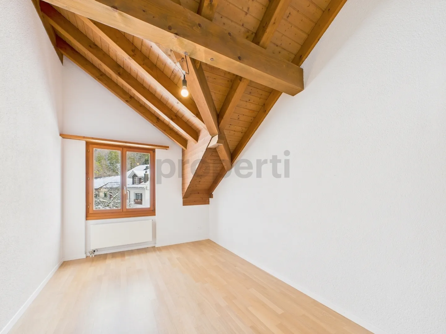 Charming 5-Room Apartment with Fireplace in Turbenthal - Photo 6 of 13