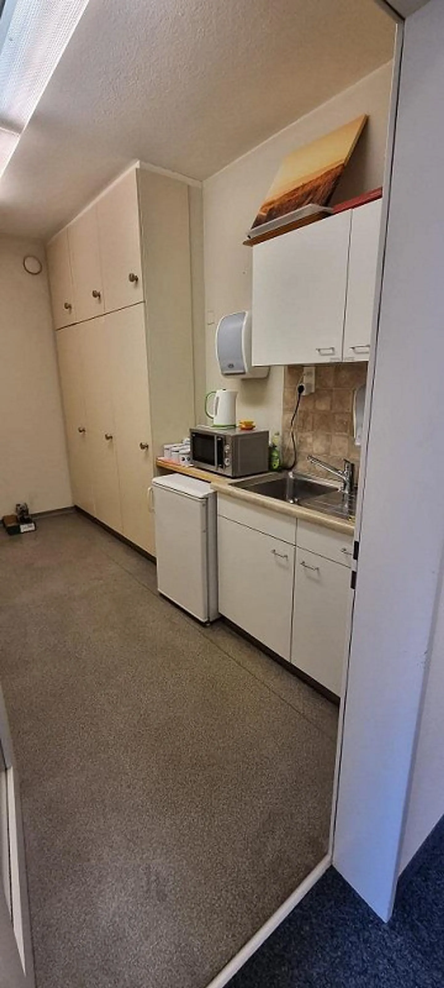 70 m2 - bureau fonctionnel et lumineux dans la zone Viscose - Photo 5 sur 8