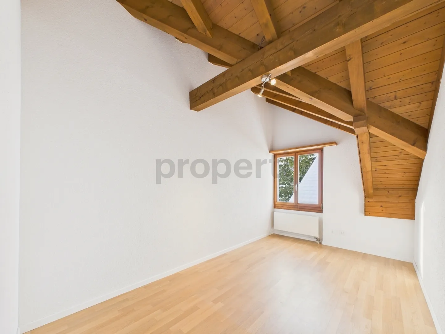 Charming 5-Room Apartment with Fireplace in Turbenthal - Photo 7 of 13