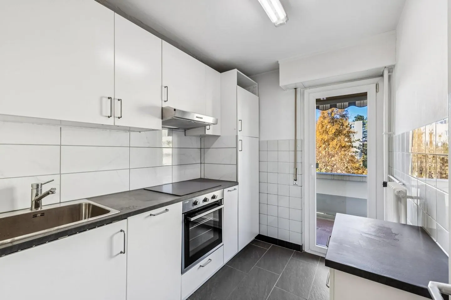 Bel appartement rénové de 3.5 pièces  prêt à emménager ! - Photo 9 sur 12