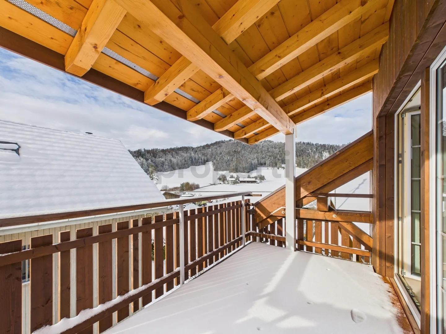 Charming 5-Room Apartment with Fireplace in Turbenthal - Photo 11 of 13