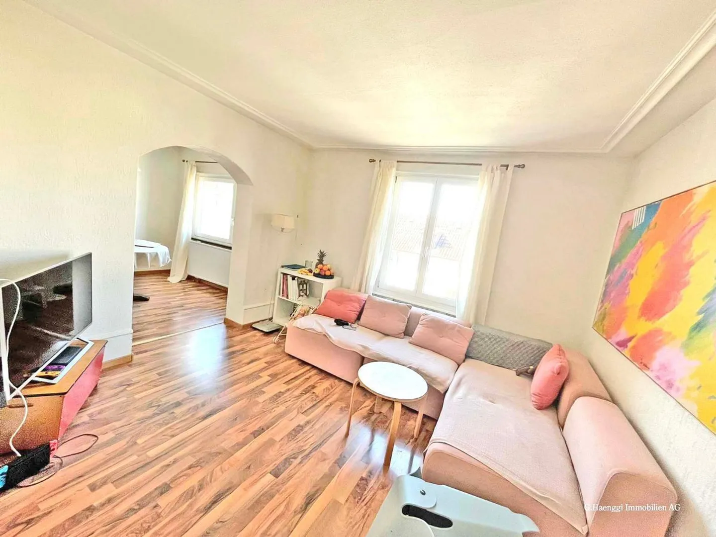 Versatile house with high usage and expansion potential - Photo 3 of 13