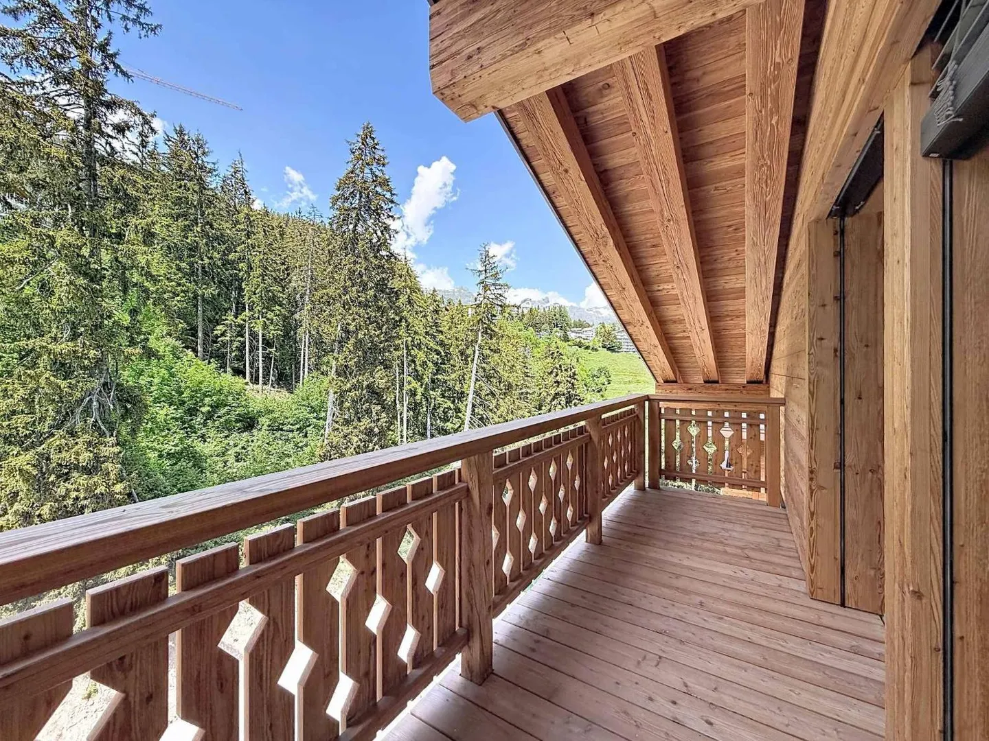 VERY RARE - MAGNIFICENT PENTHOUSE WITH PANORAMIC VIEW - NEW - Photo 12 of 13