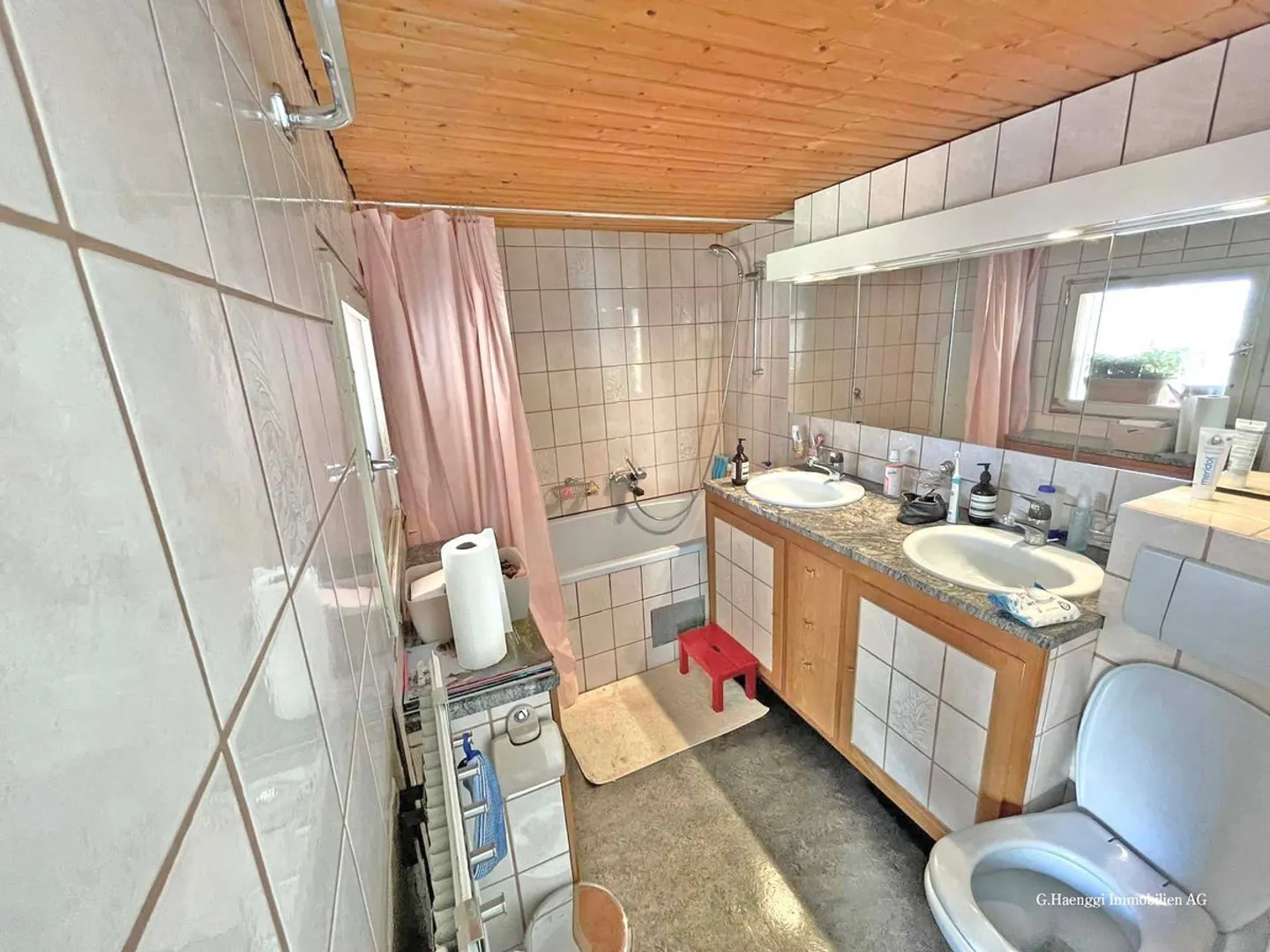 Versatile house with high usage and expansion potential - Photo 11 of 13