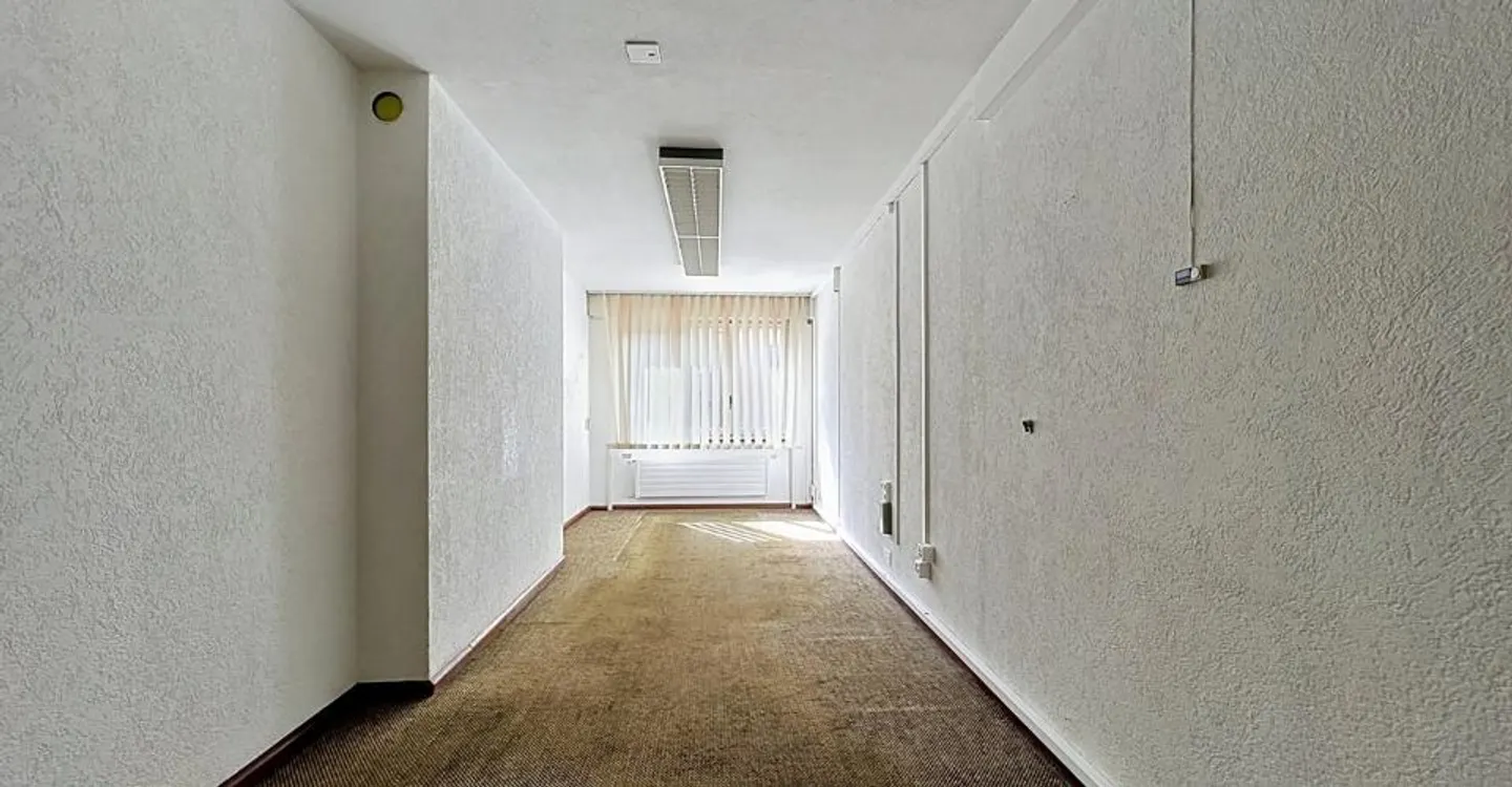 Appartement à rénover - Photo 3 sur 6