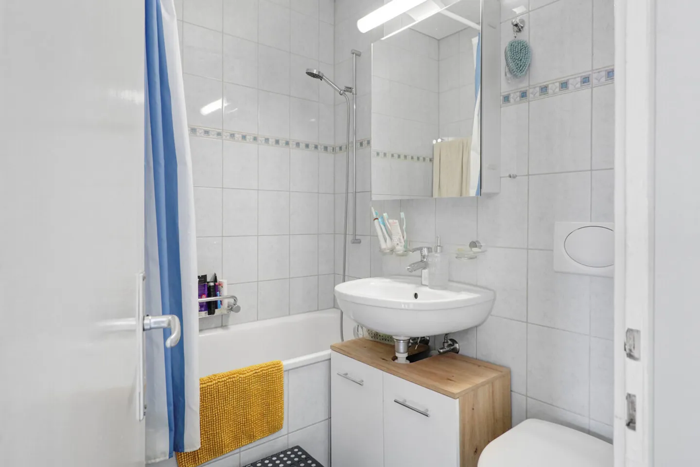 Appartement Charmant avec Vue sur les Montagnes - Photo 5 sur 11