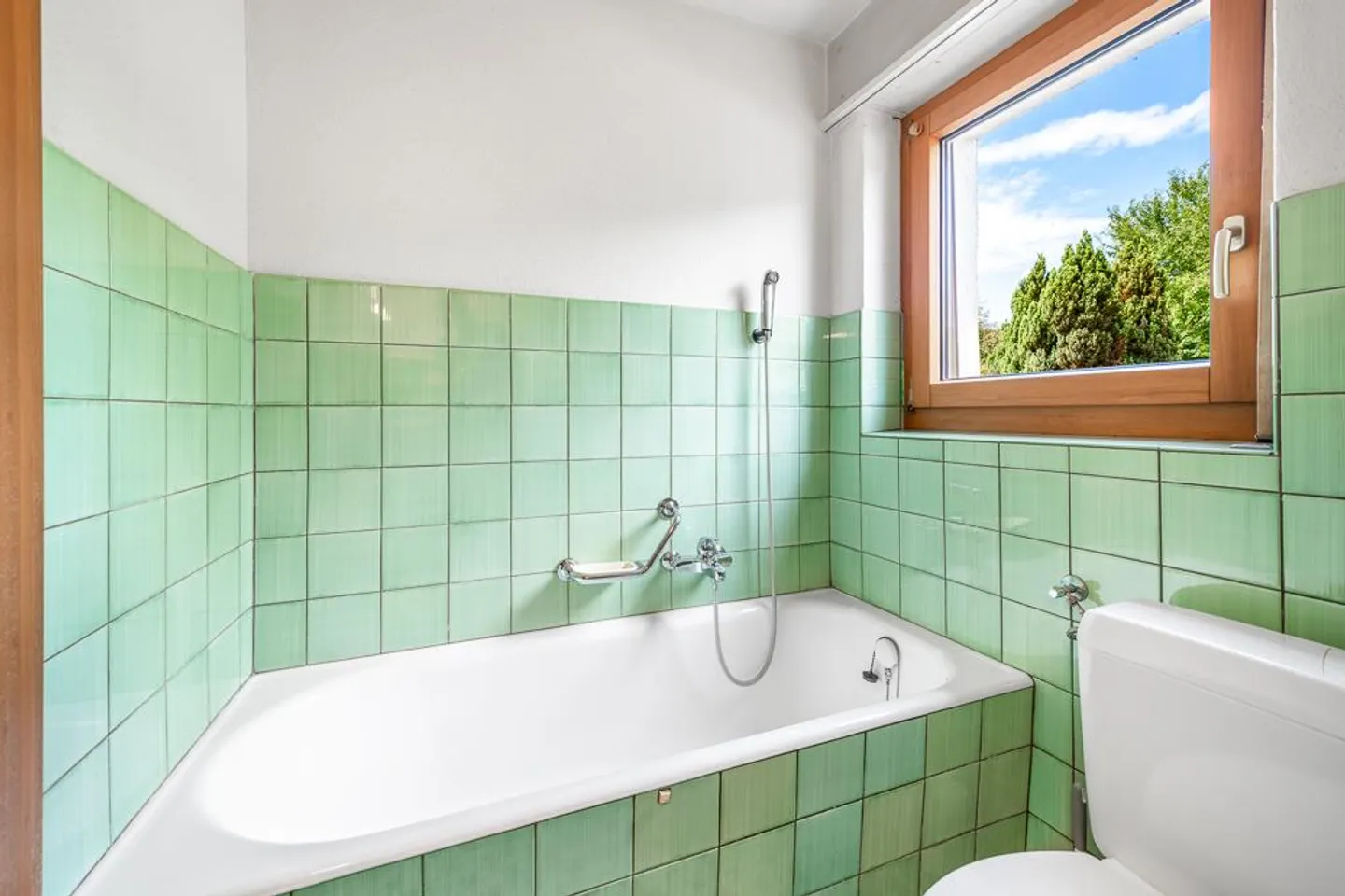 Wil: casa unifamiliare di 5 stanze con annessi e terreno edificabile - Foto 4 di 10