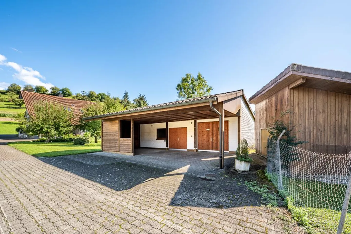 Wil: casa unifamiliare di 5 stanze con annessi e terreno edificabile - Foto 10 di 10