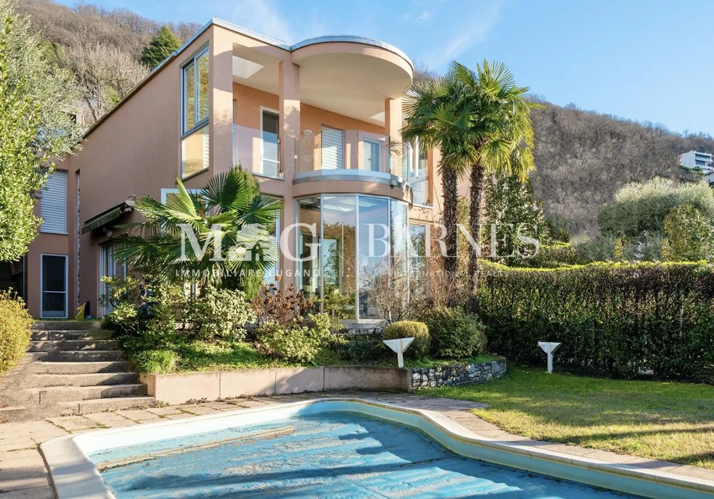 Montagnola, Collina d'Oro: Villa unifamiliare con piscina e vista lago - Photo 1 of 15