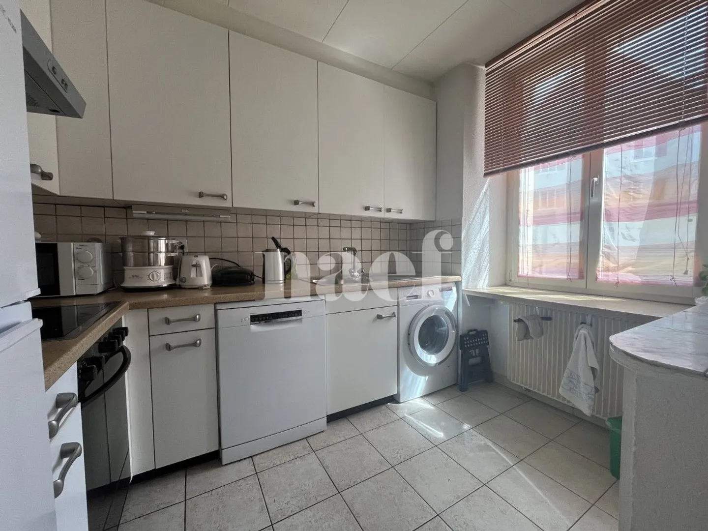 Apartment with 3.5 rooms and shared garden in the city center - Photo 3 of 11