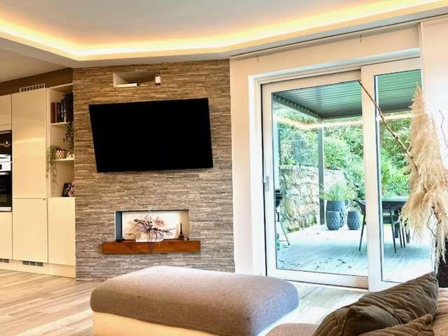 Casa bifamiliare elegante con giardino - Foto 10 di 13