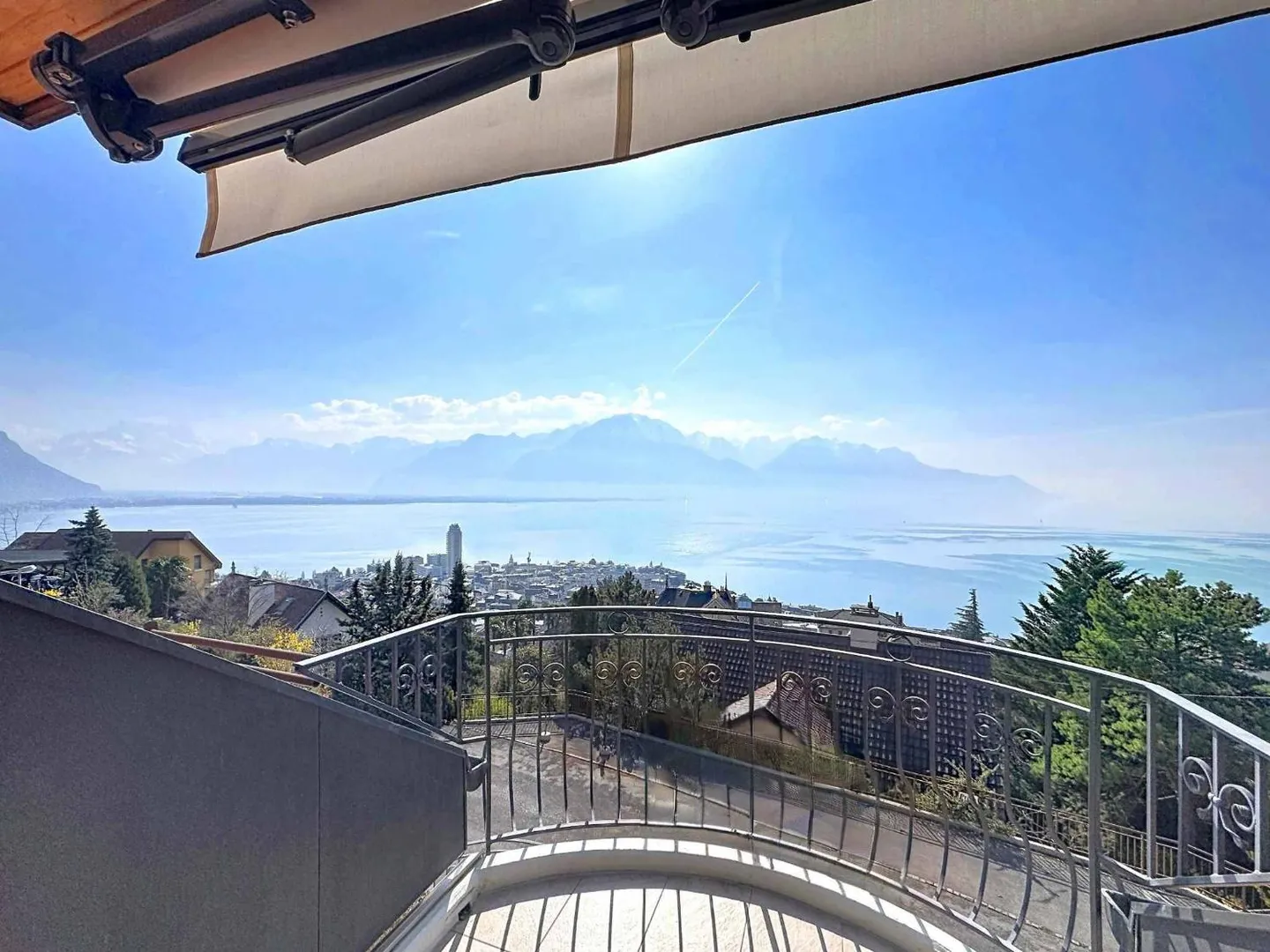 Wunderschöne 2-Zimmer-Wohnung von 65,7 m2 mit Balkonen + großem separatem Raum - Foto 1 von 11