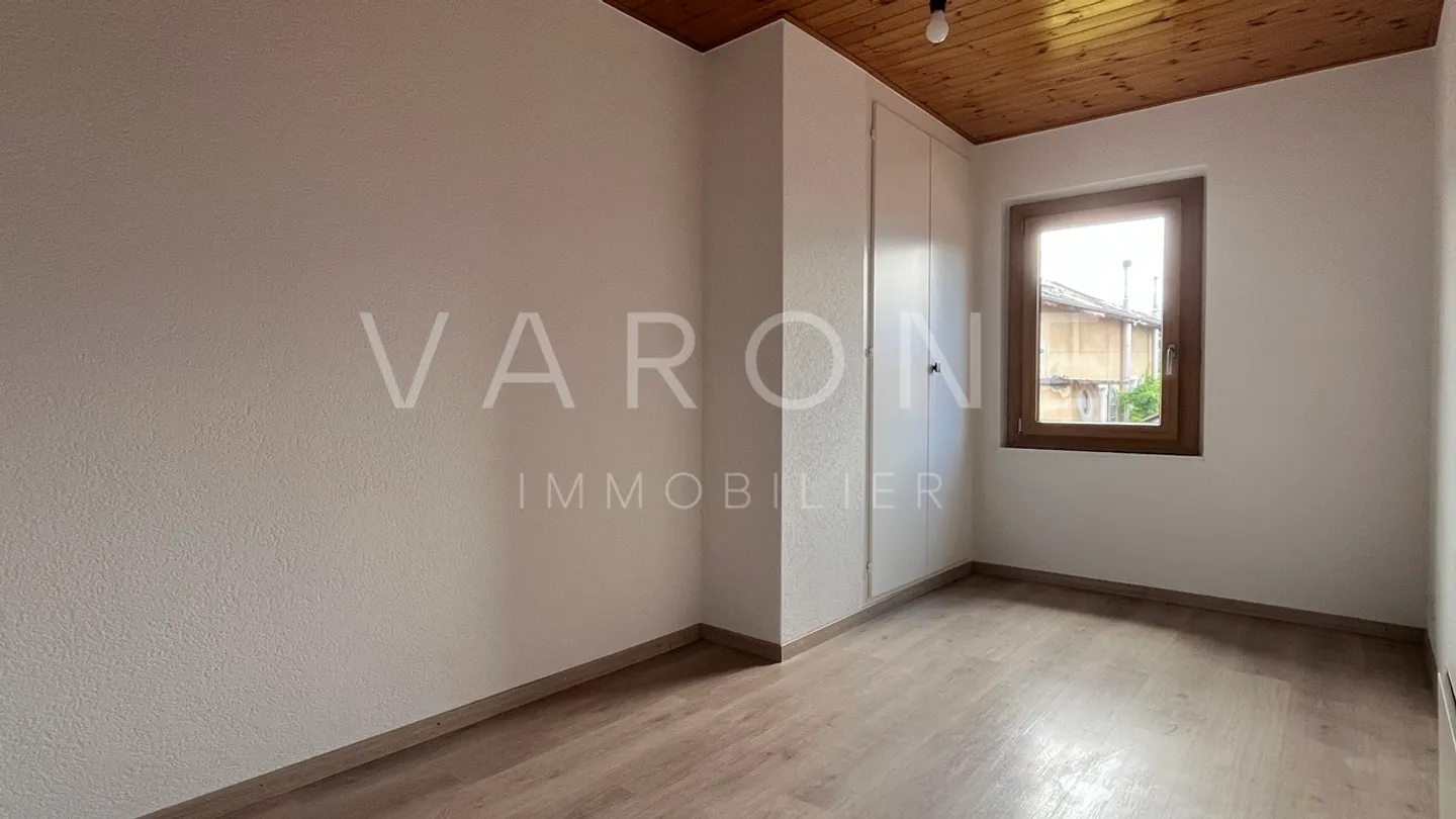 Charmantes Dorfhaus mit Scheune - Foto 7 von 16