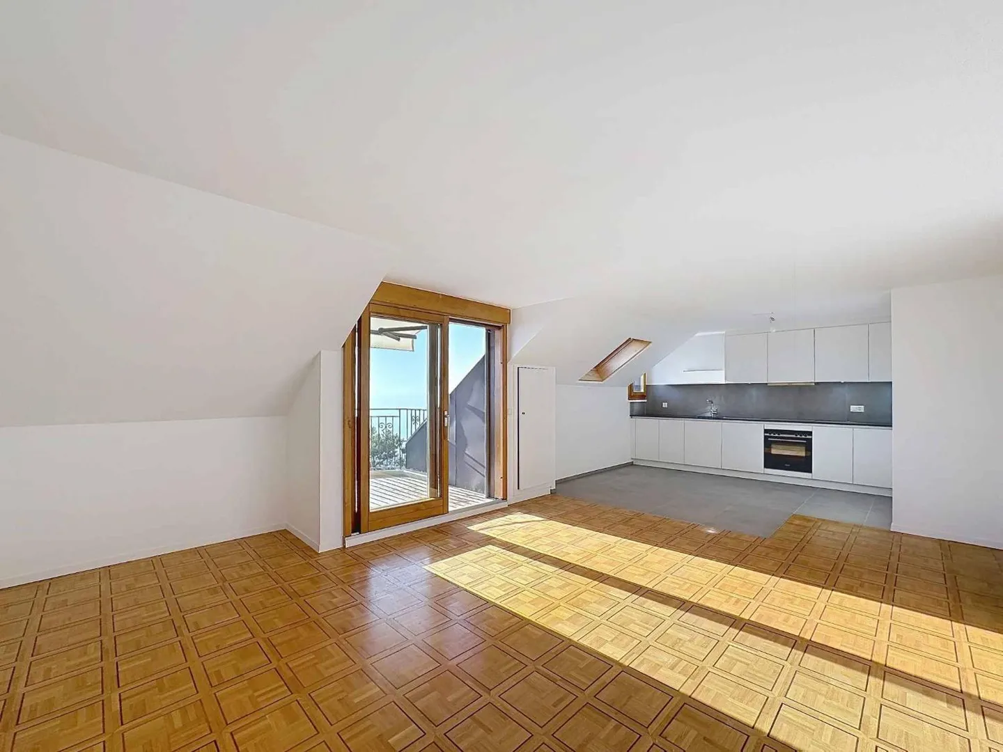 Wunderschöne 2-Zimmer-Wohnung von 65,7 m2 mit Balkonen + großem separatem Raum - Foto 3 von 11