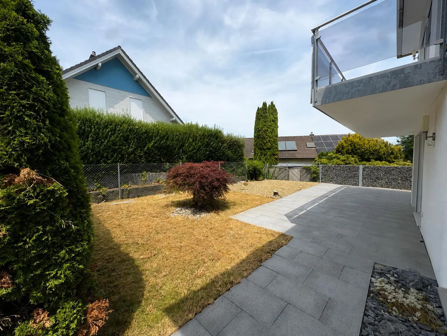 Quiet, spacious and sunny living with lake view - Photo 19 of 22