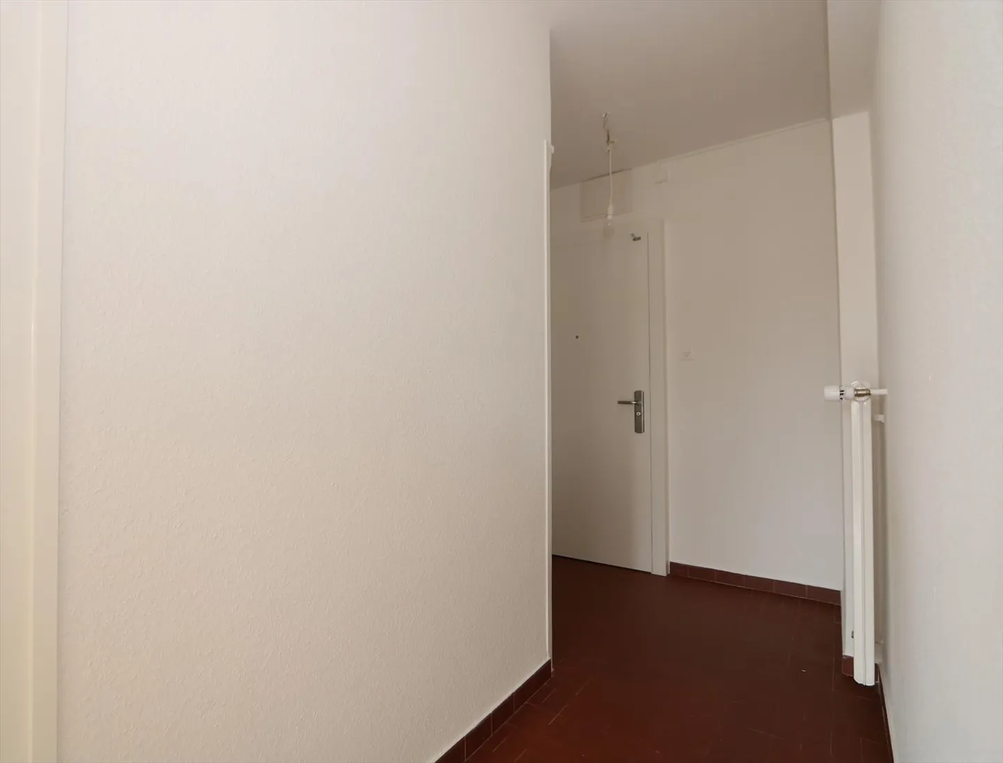 Appartamento con 3 camere e balcone a Plainpalais - Foto 8 di 11