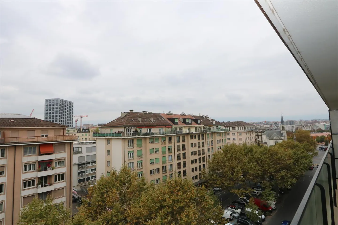 Appartamento con 3 camere e balcone a Plainpalais - Foto 10 di 11