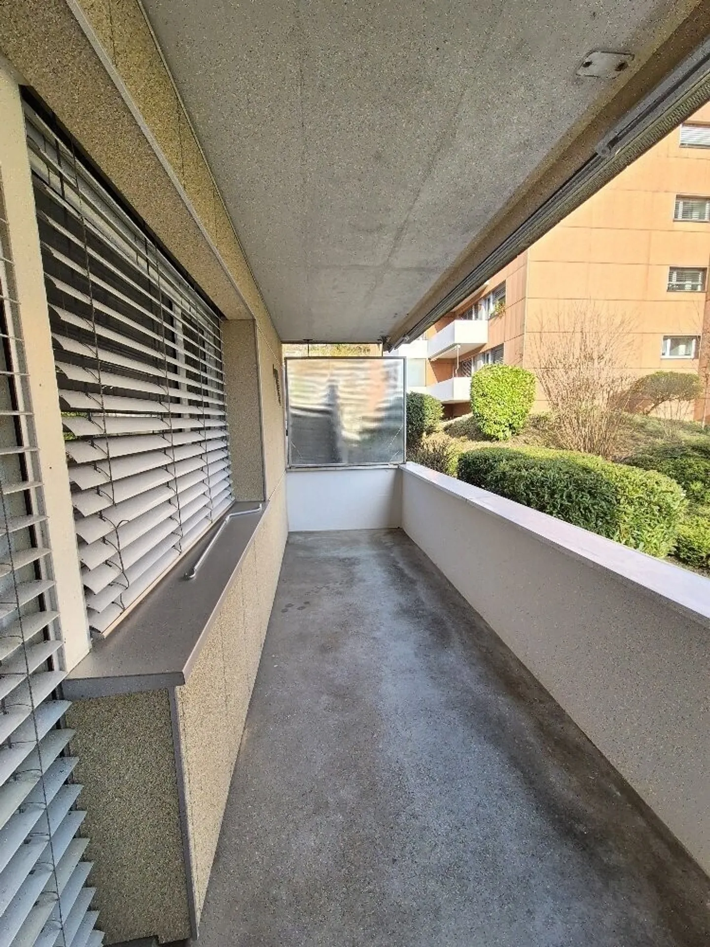 Modernes Apartment mit Balkon - Foto 7 von 7