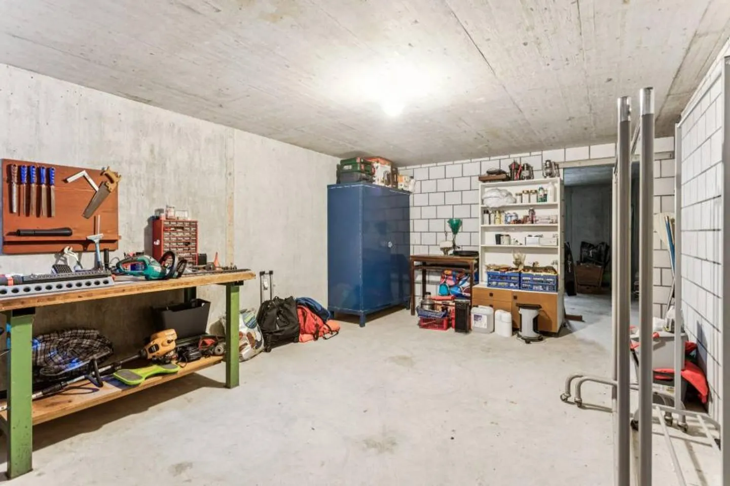 Casa d'architetto elegante e luminosa a Gletterens - Foto 10 di 13