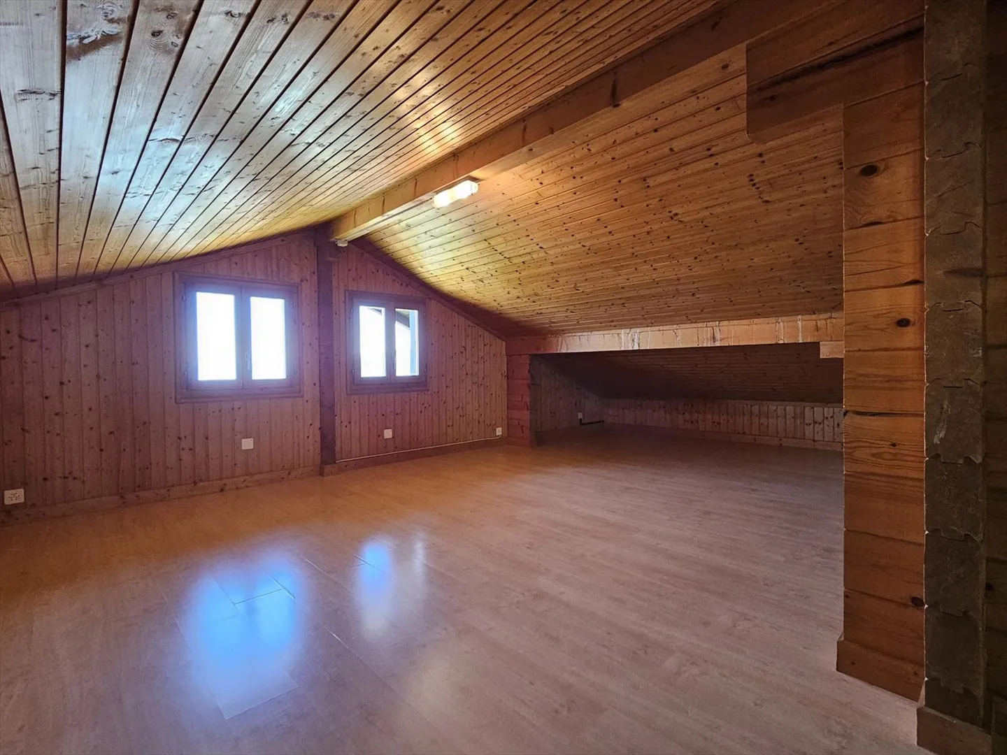 Bell'appartamento duplex di 3 camere - Foto 12 di 13