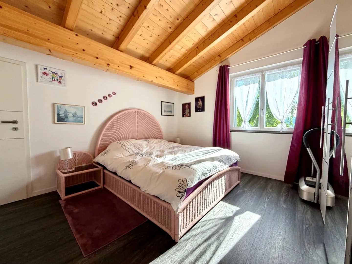 Wunderschöne neuere Villa, bestehend aus zwei Wohnungen - Foto 10 von 13