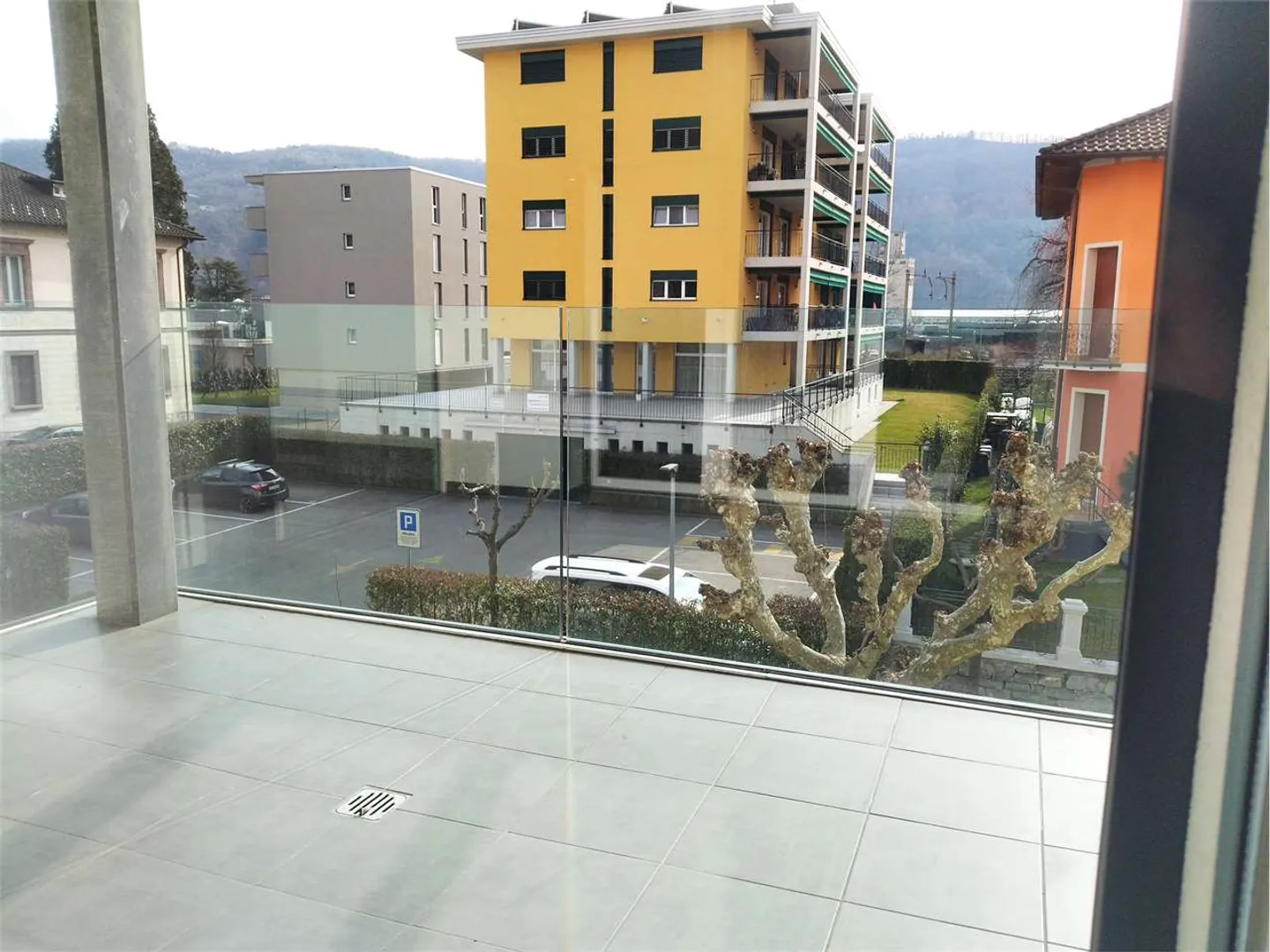 À LOYER, Appartement lumineux 3,5 avec terrasse - Photo 2 sur 19