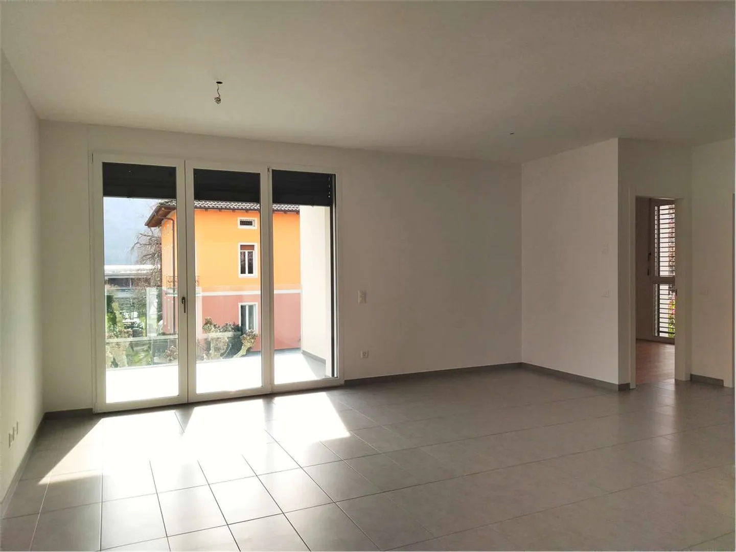 À LOYER, Appartement lumineux 3,5 avec terrasse - Photo 8 sur 19