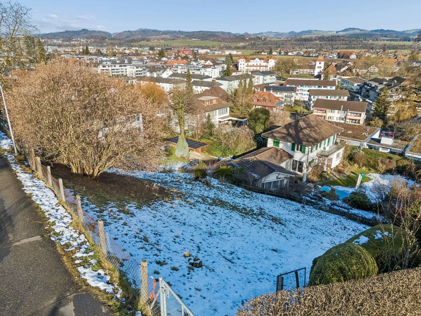 Terreno edificabile esclusivo in una posizione collinare privilegiata - Foto 10 di 12