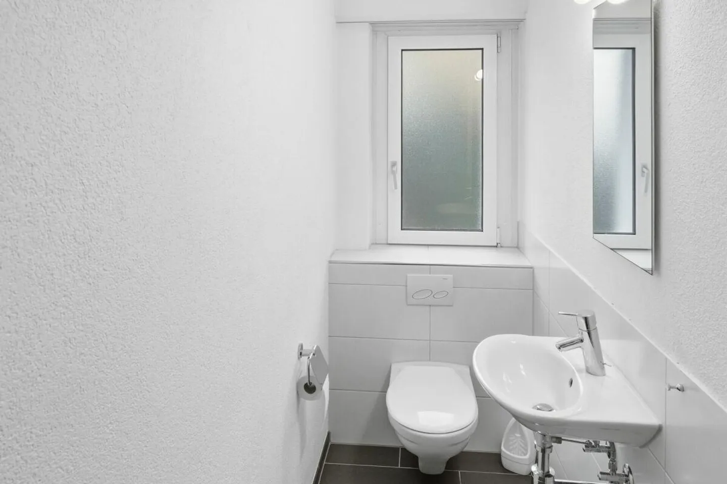 Moderne 4.5-Zimmer-Wohnung mit grossem Balkon nähe Wil - ab sofort frei! - Foto 10 von 14